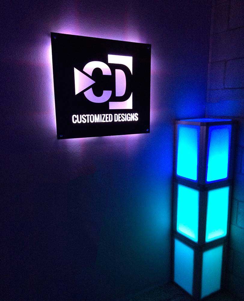 hintergrundbeleuchtete-individuelle-designs-sign-sm hintergrundbeleuchtete-individuelle-designs-sign-sm